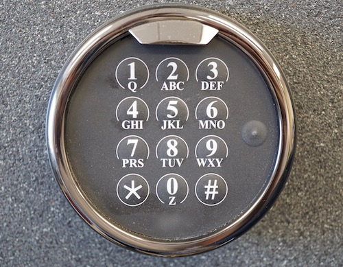 close up view of S&G Electronic safe lock
